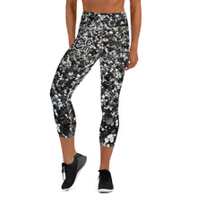 Load image into Gallery viewer, Suburban Camouflage Zoom Conference Capri Leggings