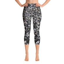 Load image into Gallery viewer, Suburban Camouflage Zoom Conference Capri Leggings